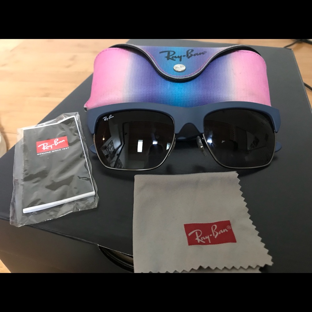 Purple wayfarer sunglasses!